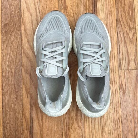 Adidas Ultraboost 22 Gray White Sneakers Women’s Size 8 - Picture 10 of 12